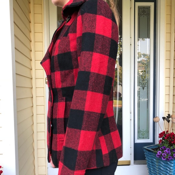 NWOT Delia’s Red & Black Buttoned Checkered Jacket - Picture 2 of 7